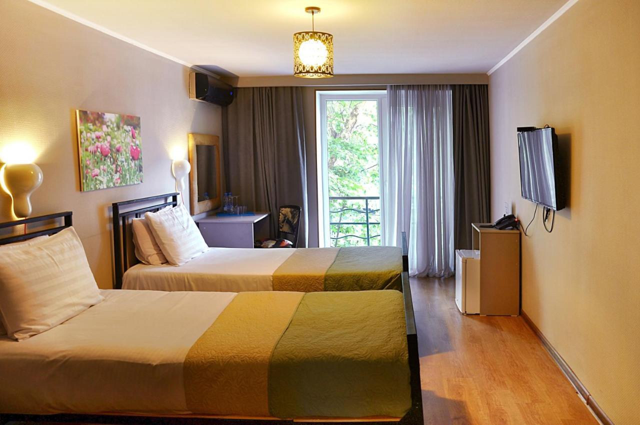 Art Hotel Claude Monet Tbilisi Eksteriør billede