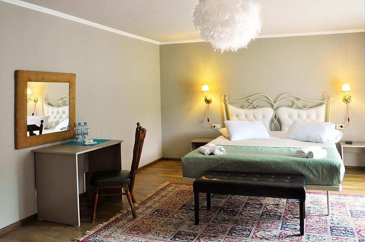 Art Hotel Claude Monet Tbilisi Eksteriør billede